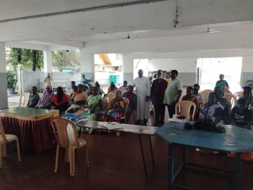 DISTRIBUTION-OF-SAREES-1